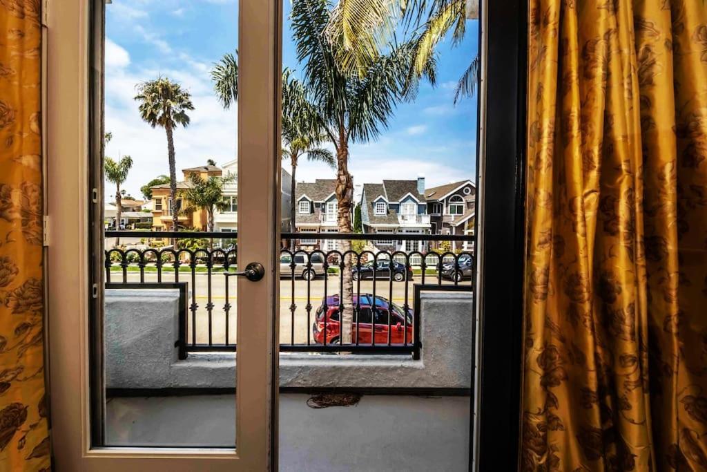 The White Beach House Of Huntington Huntington Beach Exterior photo