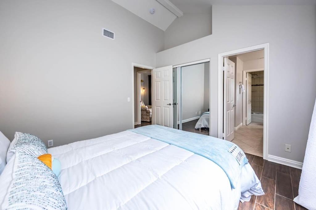 The White Beach House Of Huntington Huntington Beach Exterior photo